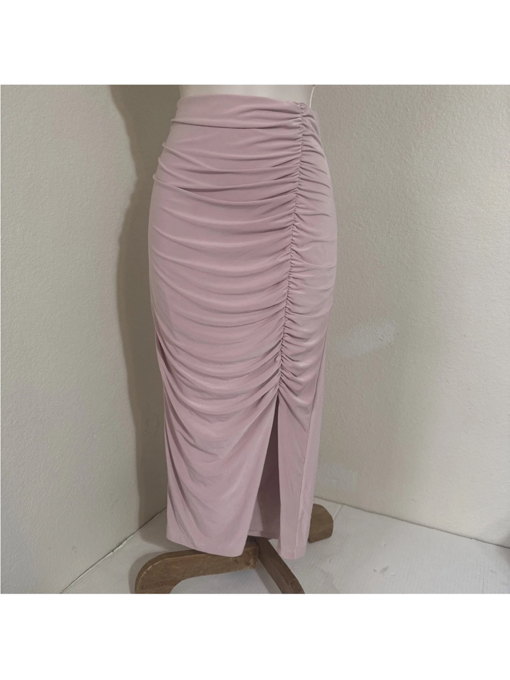 Ruched Pale Pink Skirt | Fitted Stretch Mid-Length | Elegant Slimming Style